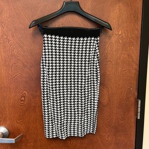 H&M Jaquart Knit Houndstooth Skirt